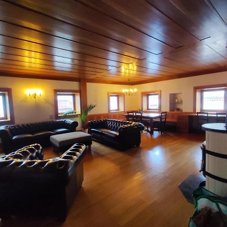 Grosse Wohnung Mit Garagenparkplatz Fiè Exterior foto