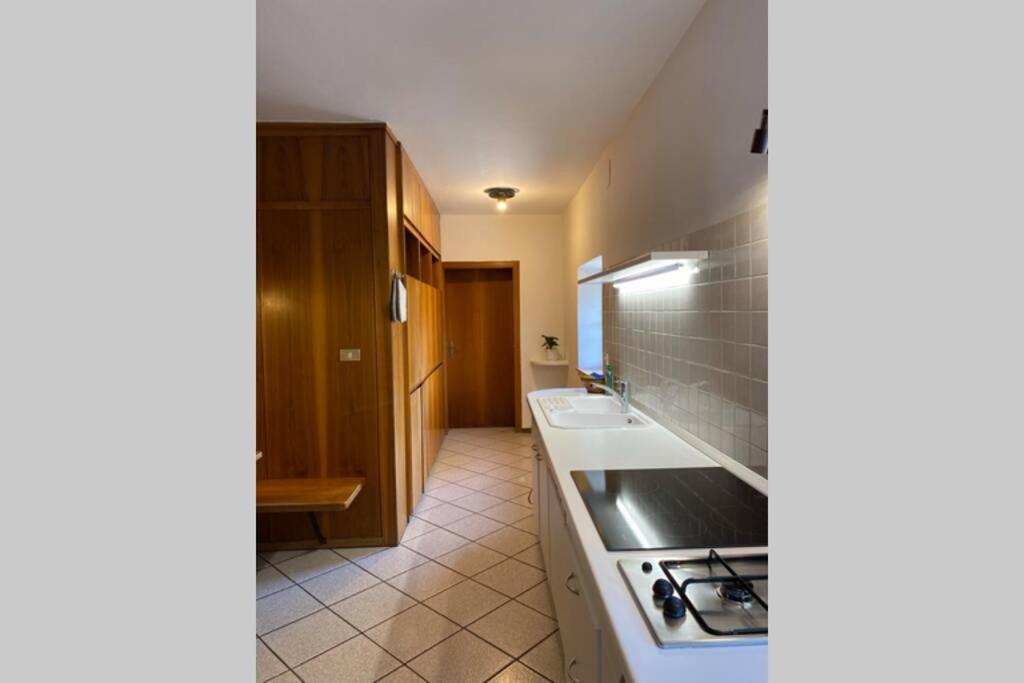 Grosse Wohnung Mit Garagenparkplatz Fiè Exterior foto